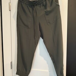 Women’s Olive Jogger Pants